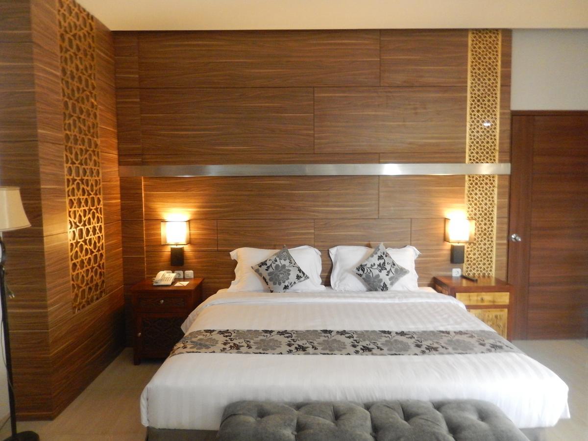 Grand Amira Hotel Solo, Azana Hotels Collection Eksteriør billede