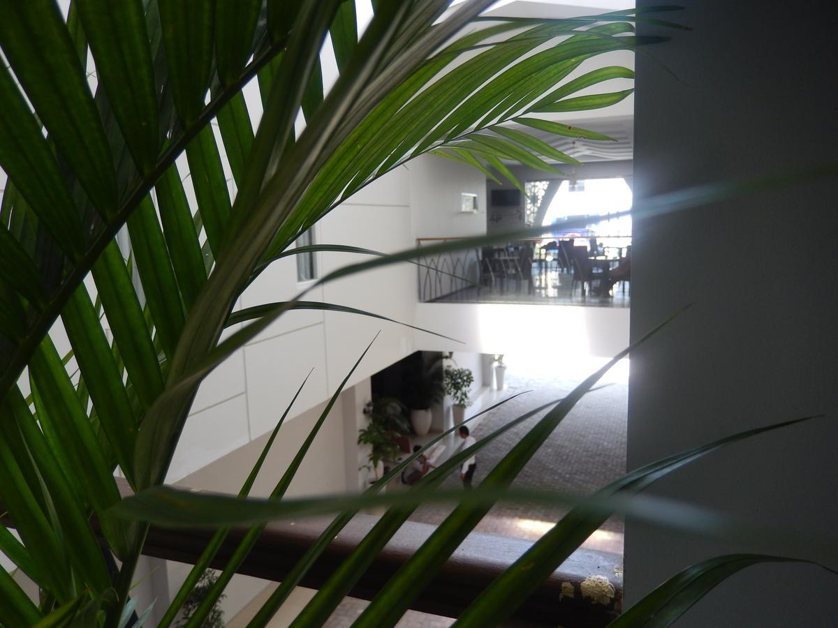 Grand Amira Hotel Solo, Azana Hotels Collection Eksteriør billede