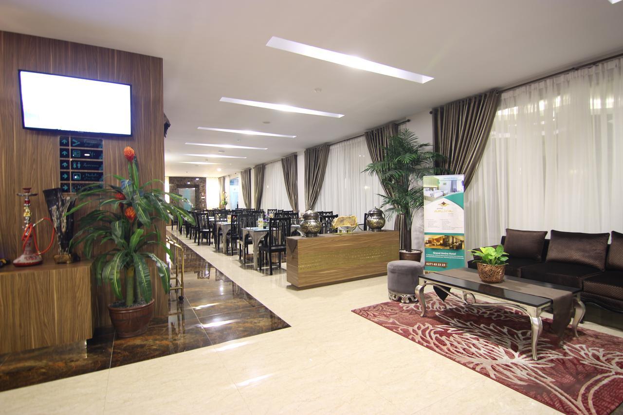 Grand Amira Hotel Solo, Azana Hotels Collection Eksteriør billede
